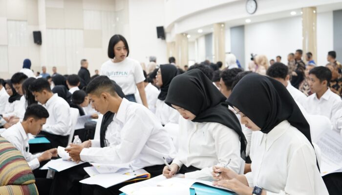109 Mahasiswa ITPLN Resmi Bergabung Dalam Program Ikatan Kerja PLN