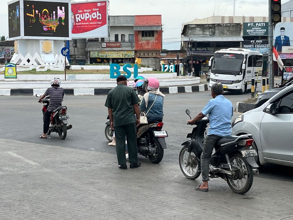 Satpol PP Dan WH Aceh Besar Gelar Patroli Ketertiban Umum dan Pengawasan Syariat Islam