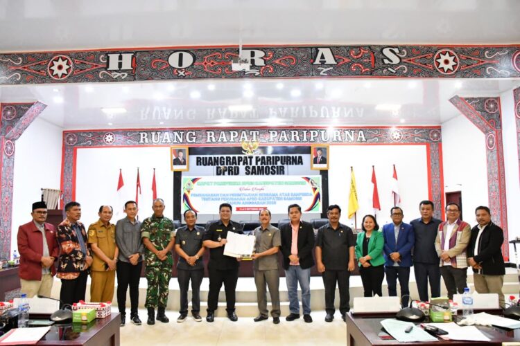 Ranperda P-APBD Samosir Tahun 2025 Ditetapkan Menjadi Perda