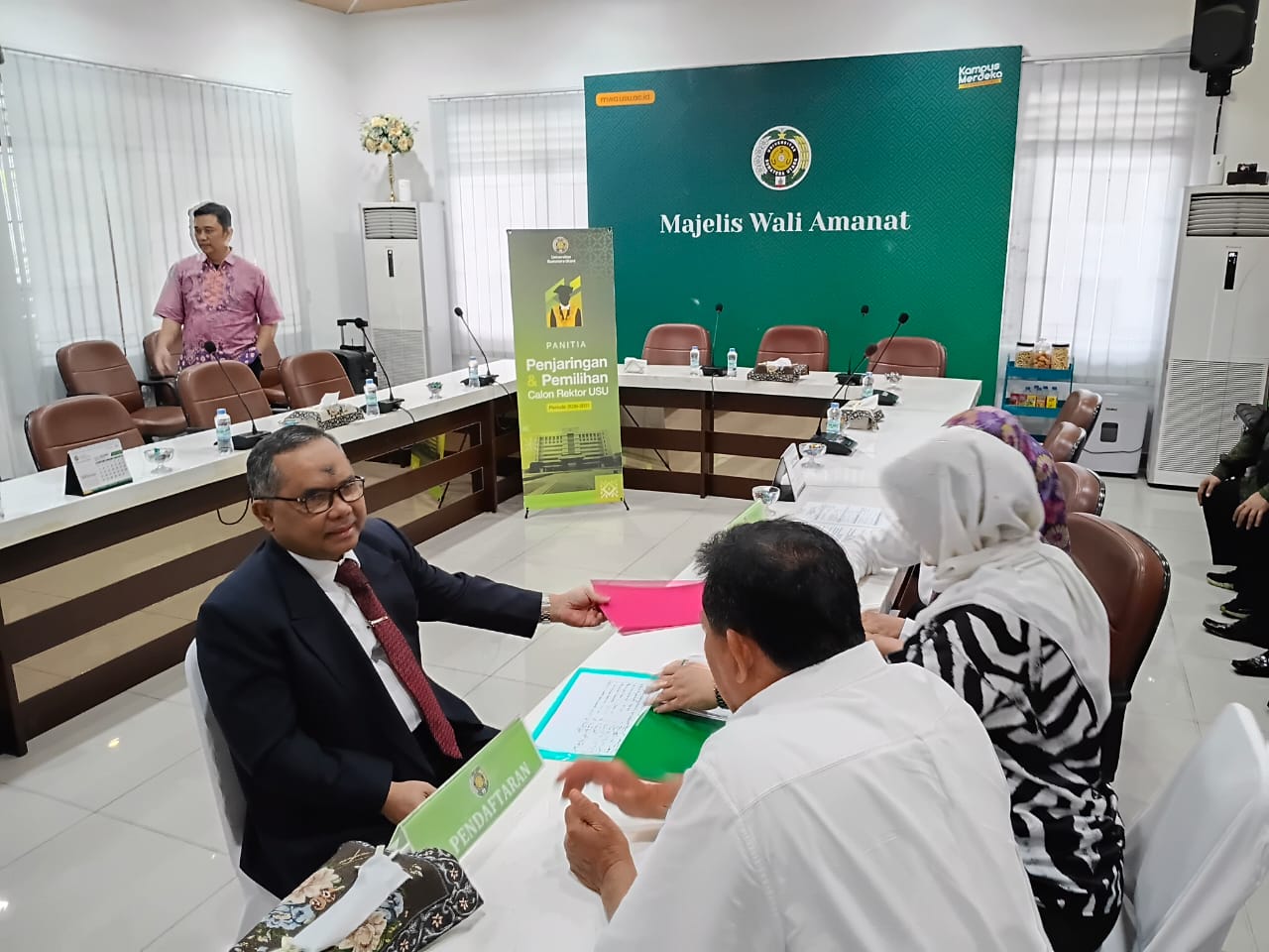 Berkas Lengkap, Prof. Hasim Purba Resmi Calonkan Diri Jadi Rektor USU