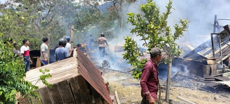 Tiga Rumah Di Mesidah Hangus Terbakar, Kerugian Capai Rp400 Juta