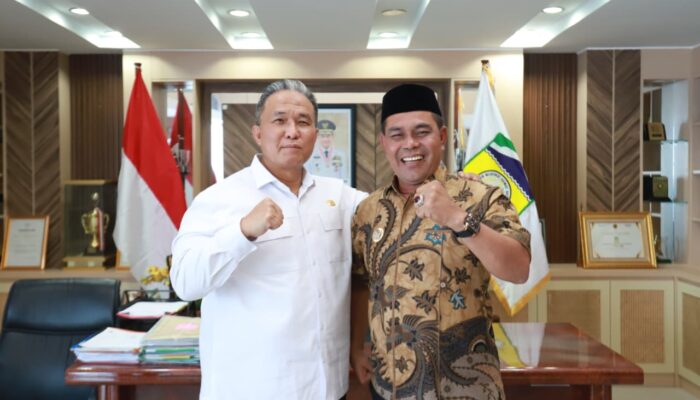 Bupati Aceh Besar Terima Kunjungan PejabatKemendagri Terkait Pemantauan Siskamling