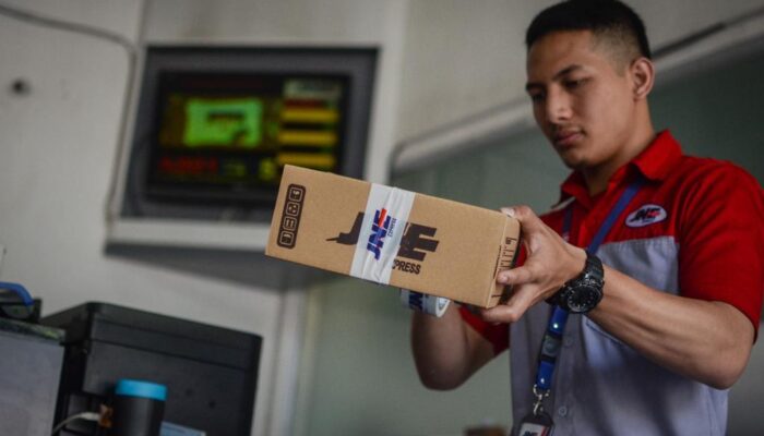 JNE Kembali Menggelar Program JLC Race 2025 Berhadiah Mobil Listrik