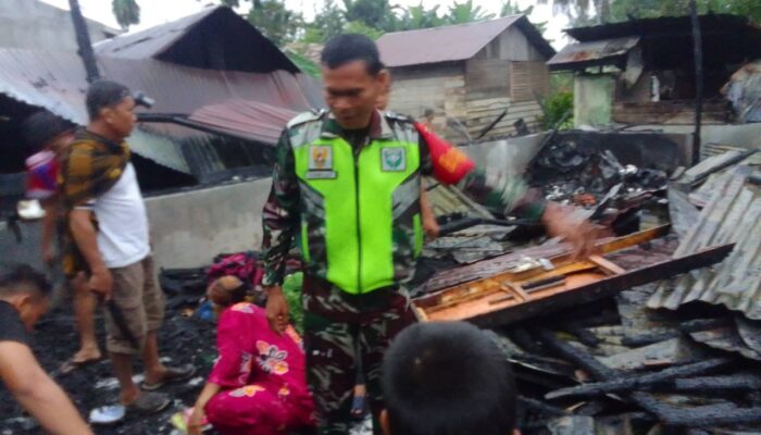Di Agara, Rumah Berkontruksi Kayu Hangus Terbakar