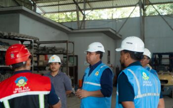 General Manager (GM) PT PLN (Persero) Unit Induk Pembangunan Sumatera Bagian Utara (UIP SBU), Dewanto, melakukan kunjungan kerja ke sejumlah gudang yang berada di bawah pengelolaan UIP SBU di Kota Medan, pada Selasa (9/9/25).