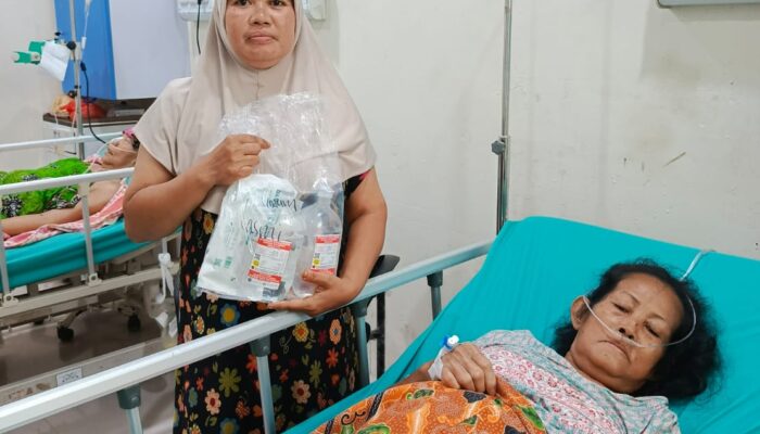 Sahuti Kebutuhan Kesehatan Warga, Dahnil Ginting Sumbang Tiga Kantong Darah
