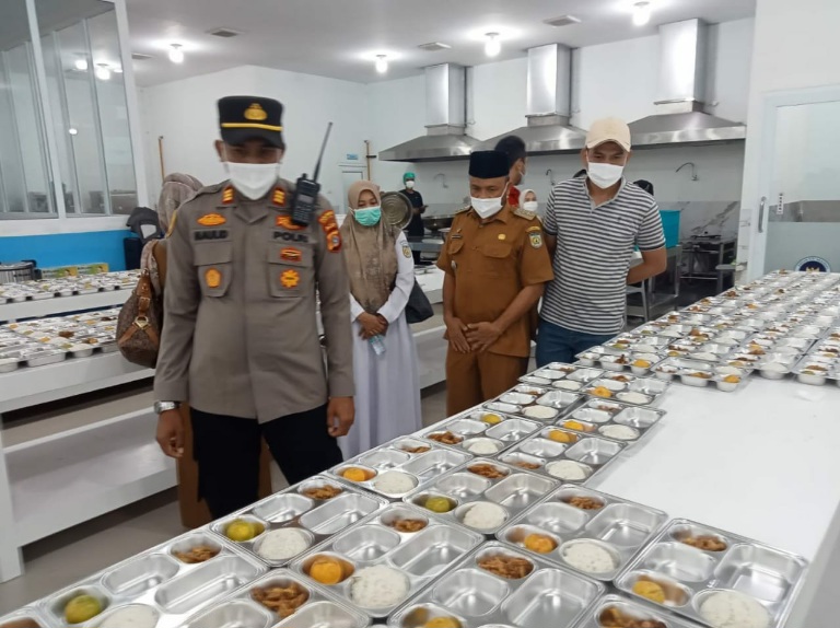 Forkopimcam Banda Raya Tinjau Operasional Dapur MBG