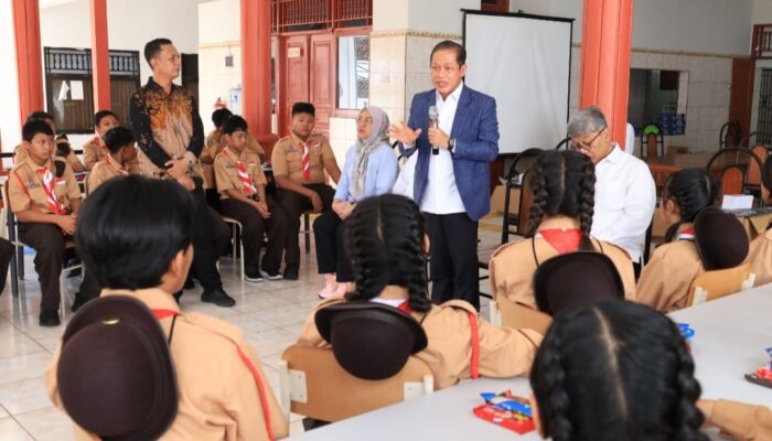 Menteri LH/BPLH:Pendidikan Gratis Harus Selaras dengan Agenda Lingkungan