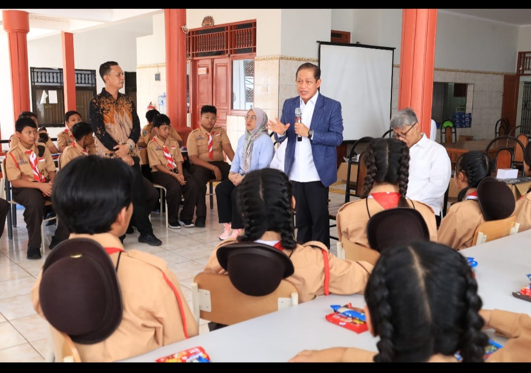 Menteri LH/BPLH:Pendidikan Gratis Harus Selaras dengan Agenda Lingkungan