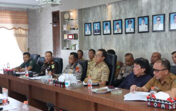 Konflik Di TPL, Bupati Tapsel: Saya Bersama Rakyat