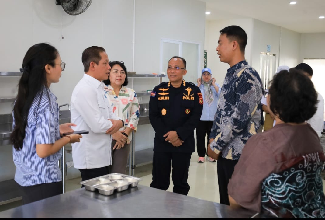 Menteri Hanif: Program MBG Harus Sejalan Dengan Pelestarian Lingkungan