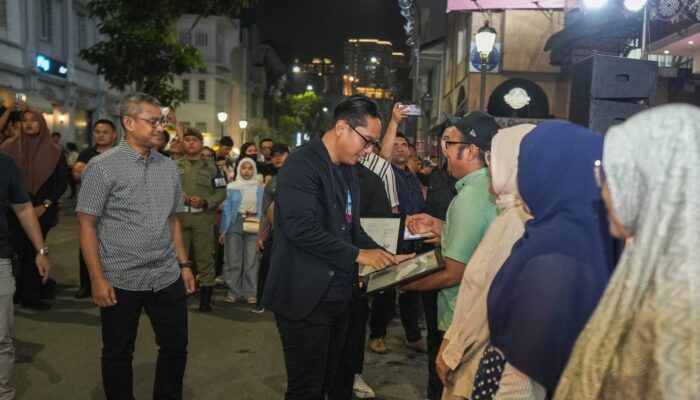 Serahkan Sertifikat HKI, Rico Waas Ingin Pelaku Ekraf Naik Tingkat
