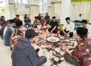 Bupati Syech Muharrmram Hadiri Maulid Di Dusun Aron Gue-Gajah