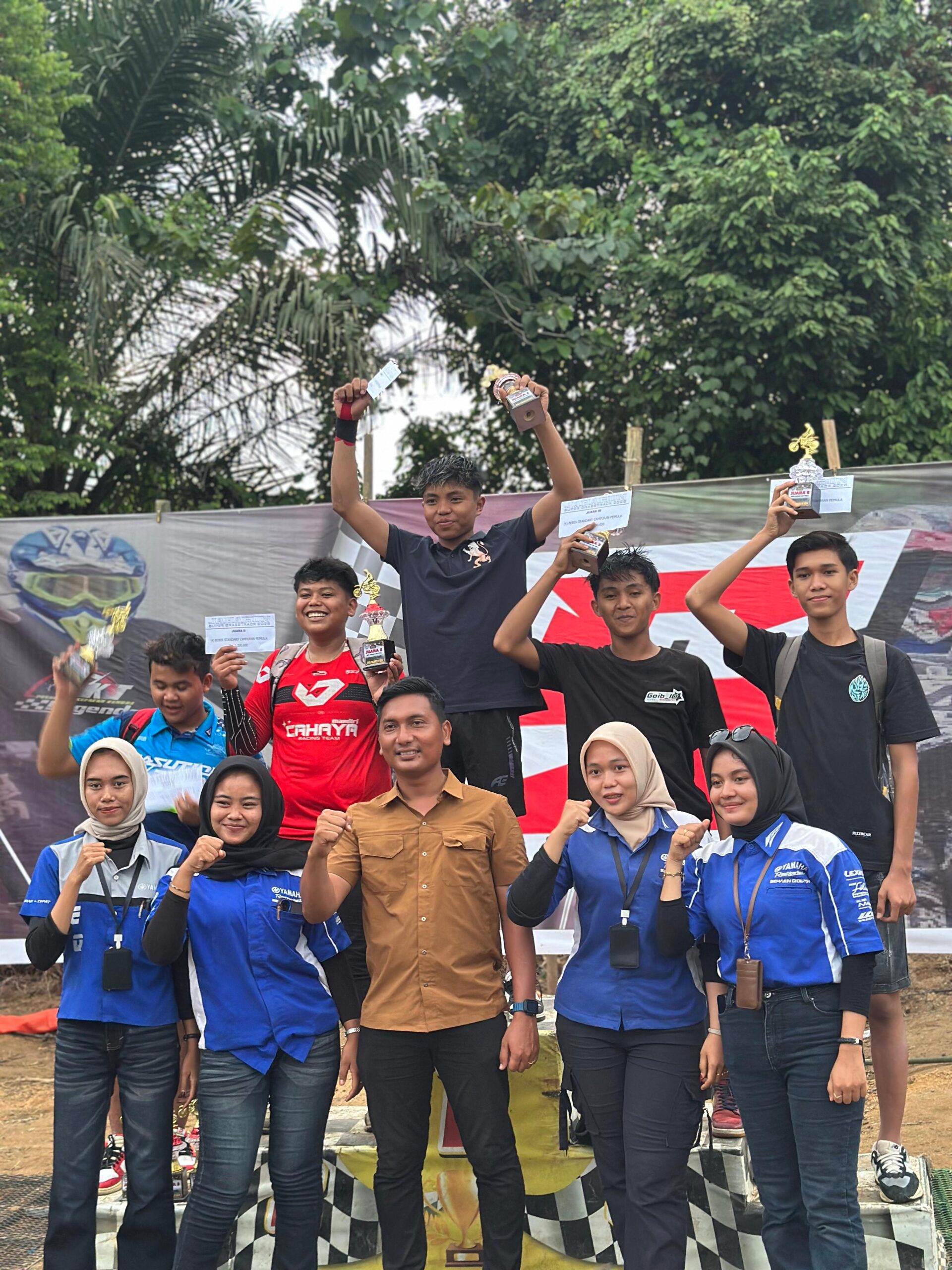 Pebalap RRG Raih Prestasi Di Jaharun Super Grastrack