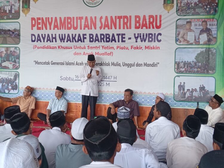 Prof. Yusni Sabi Beri Motivasi Santri Dayah Wakaf Barbate