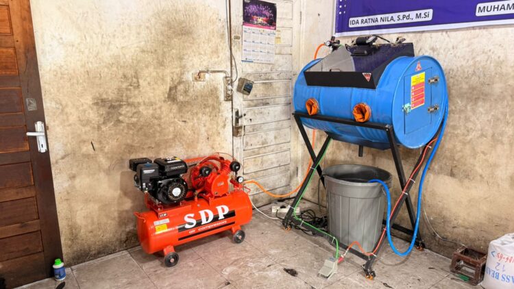 Vapor Blasting Inovasi Tim PkM Unsam Ciptakan Alat Pembersih Canggih Berbahan Drum Bekas