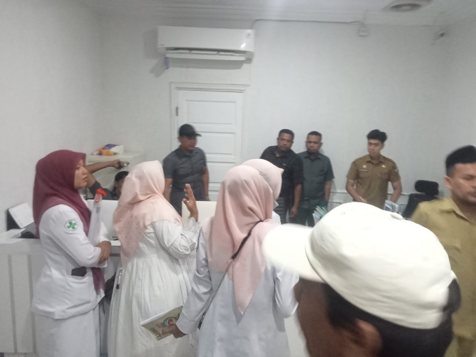 Puluhan Nakes Ke Kantor Wali Kota Minta Kepastian Status