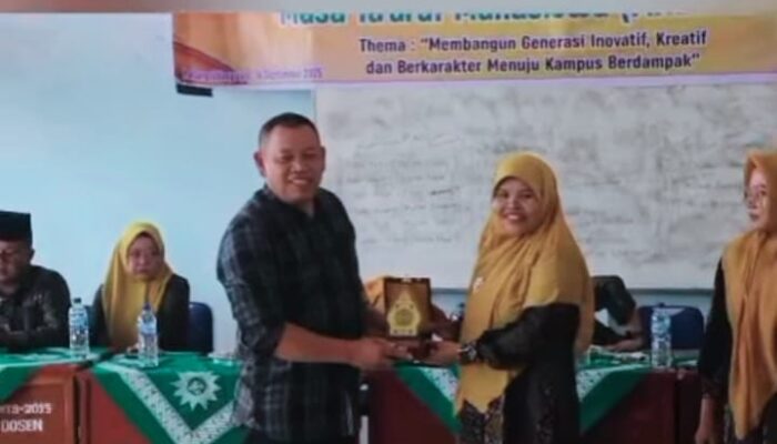 Tampil Sebagai Narasumber, Kehadiran H Borkat SSos MM Disambut Antusias Mahasiswa Baru Fisip UMTS