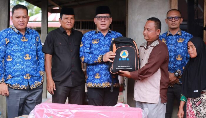 Pemkab Madina Salurkan Bantuan Korban Kebakaran Di Desa Huta Godang Muda