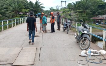 Jembatan Besi Pantai Labu Diperbaiki, Bupati Asri Ludin: Perbaikan Total 2026
