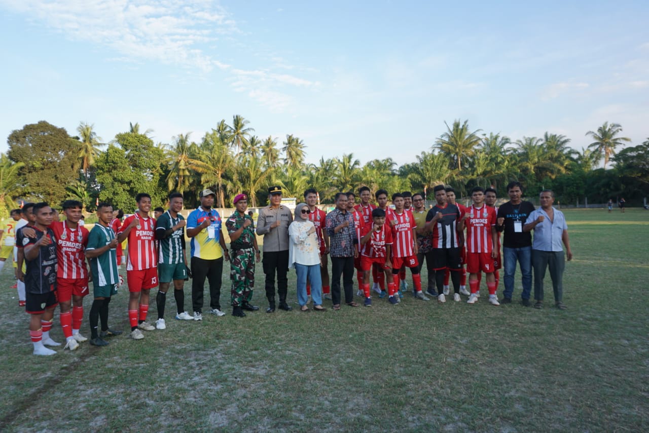 Bupati Sergai Buka Turnamen Nagur Cup