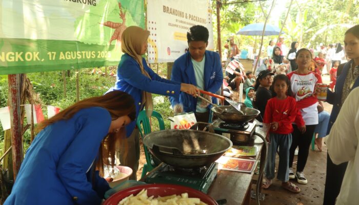 Mahasiswa UPER Diversifikasi Olahan Singkong, Dongkrak Ekonomi Desa Barengkok