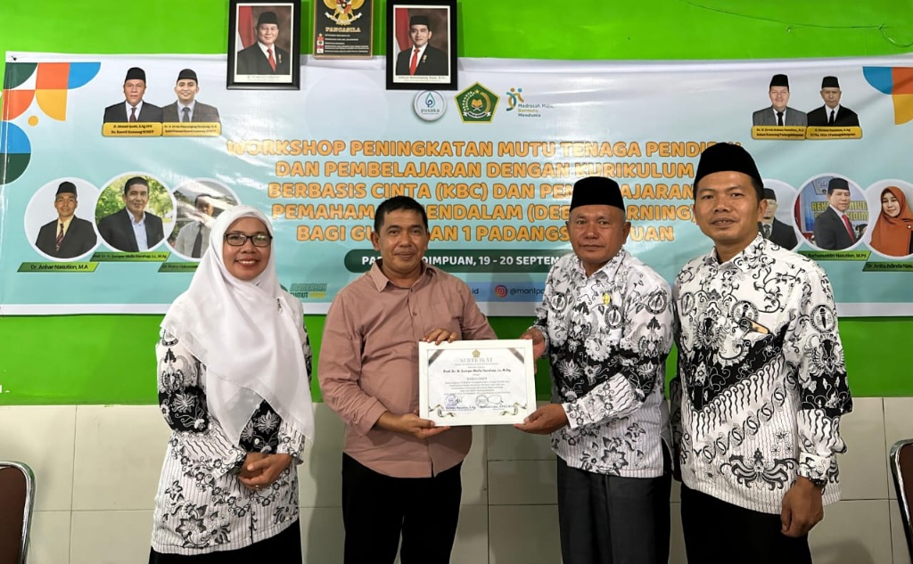 MAN 1 Padangsidimpuan Gelar Workshop Peningkatan Mutu Guru Dengan KBC Dan Deep Learning