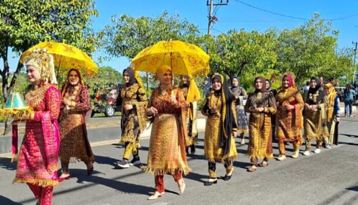 Pawai Budaya Cara Pemkab Pidie Merawat Kearifan Lokal