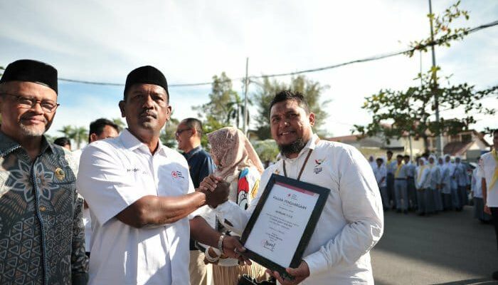 Pahlawan Kemanusiaan: Amil Baitul Mal Aceh Terima Penghargaan PMI Setelah 77 Kali Donor Darah