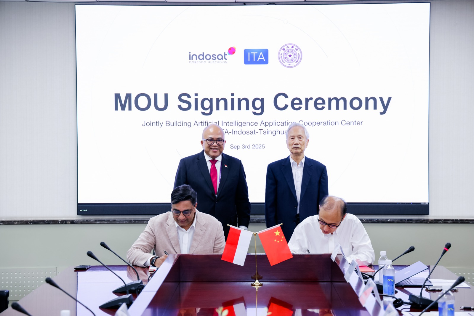Indosat, ITA, Tsinghua University Berkolaborasi Bentuk AI Application Cooperation Center