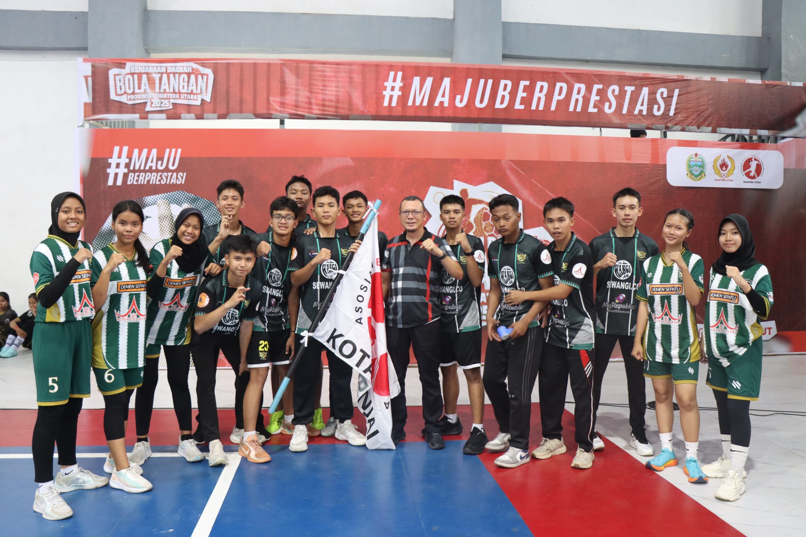 Kadispora Binjai Hadiri Pembukaan Kejurda Bola Tangan Sumut 2025