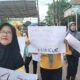 Pemblokiran Jalan Galang Berlanjut, Giliran Emak-emak Bawa Poster