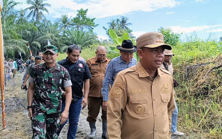 Kodim 0204 DS Kawal Optimasi Lahan Rawa Di Sergai