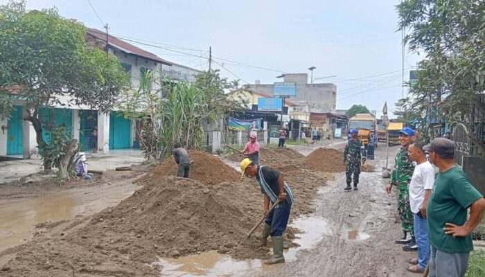 Jalan Simpang Tanah Abang Galang Kewenangan Provinsi, Pemkab Deliserdang Bantu Ratakan Badan Jalan
