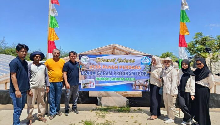 Panen Perdana Garam Aceh, PLN Hadirkan Energi Untuk UMKM