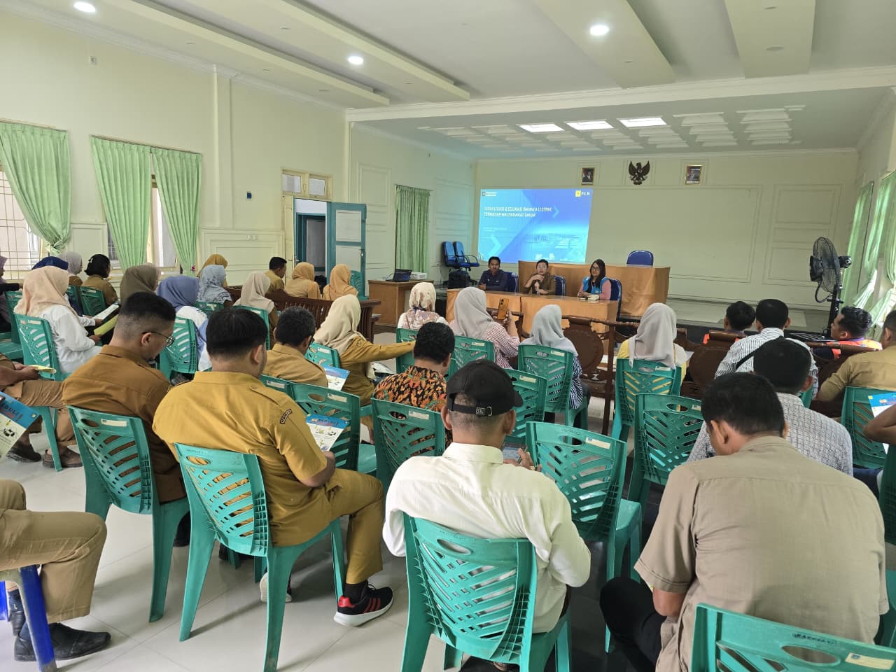 PLN UID Sumut Sosialisasi Bahaya Listrik Dan Edukasi K3/K2 Di Tebing Tinggi