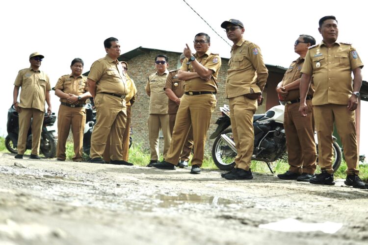 4 Ruas Jalan di Percut Seituan Diaspal, Bupati: Dijaga Baik-baik Ya!