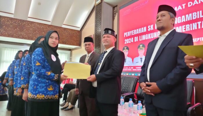 1.093 PPPK Terima SK Dan Disumpah, Ayahwa: Jangan Merasa Tinggi Dari Masyarakat