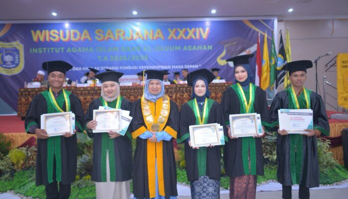 IAIDU Asahan Wisuda 247 Sarjana
