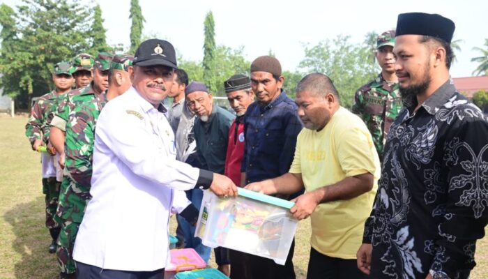 Asisten II Sekdakab Aceh Besar Apresiasi TNI Bersihkan Masjid Tuha Indrapuri