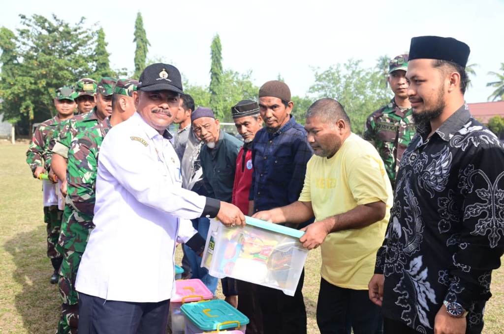 Asisten II Sekdakab Aceh Besar Apresiasi TNI Bersihkan Masjid Tuha Indrapuri