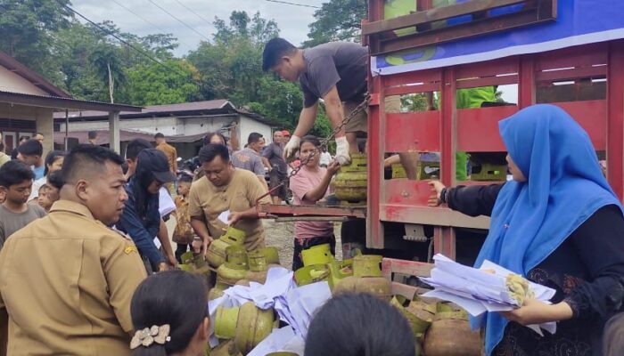 Pertamina Patra Niaga Regional Sumbagut Gelar Operasi Pasar LPG 3 Kg Di Kepulauan Nias