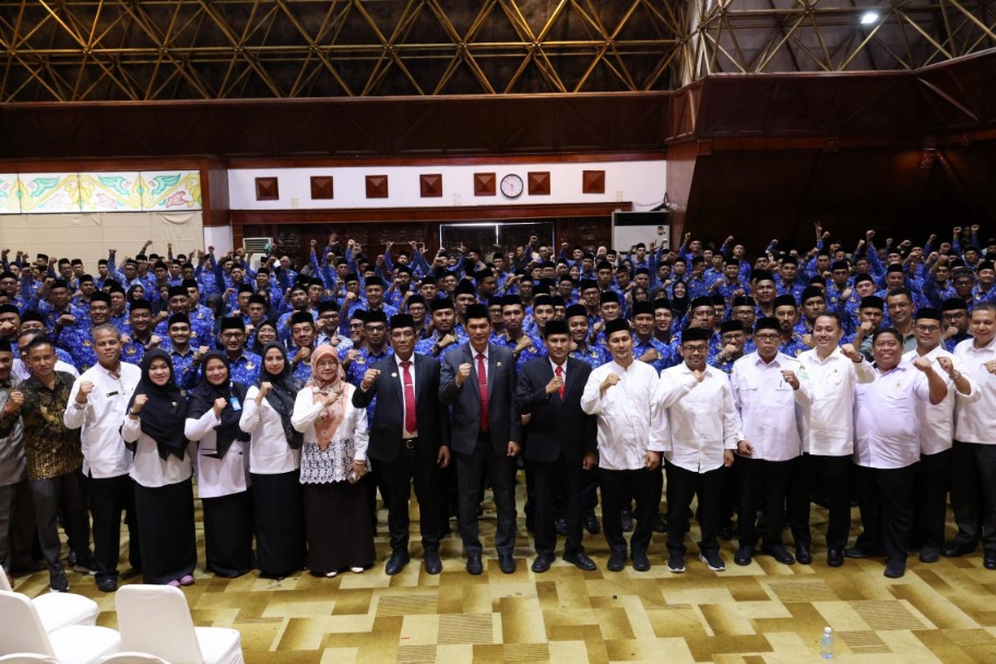 Lantik 290 Pejabat Eselon III Dan IV, Ini Pesan Sekda Aceh