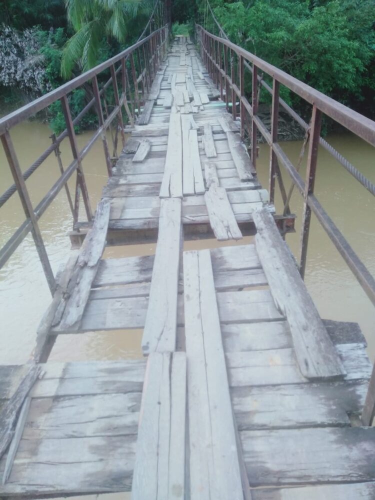 Warga Batahan Selatan Desak Pemkab Madina Segera Rehab Rambin Simpang Kordes