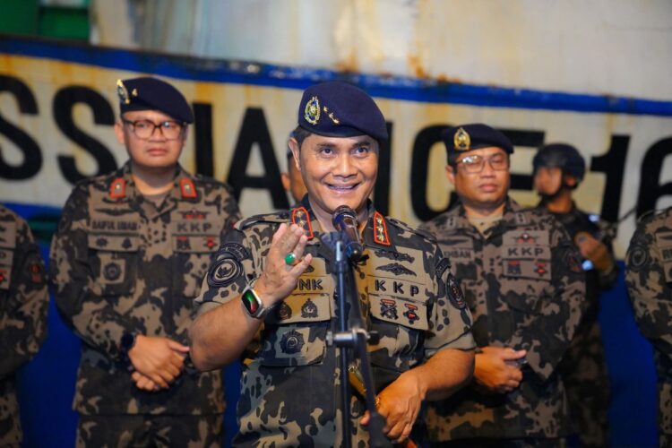 KKP Limpahkan Tersangka dan Kapal Ilegal Filipina 754 GT Ke Kejaksaan