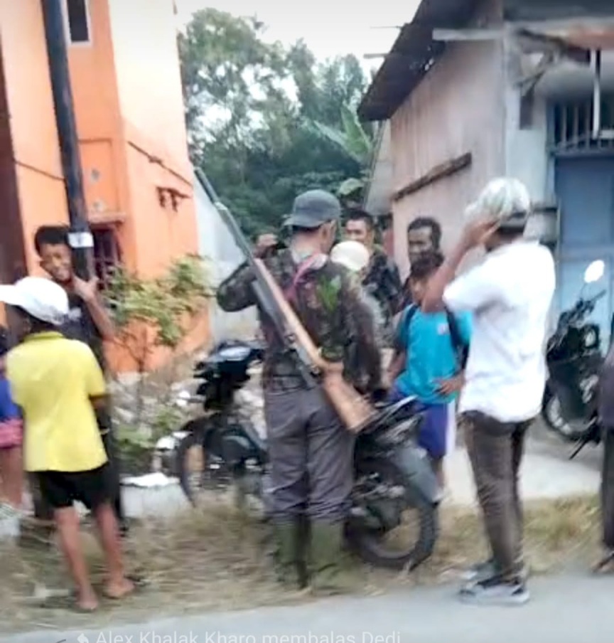 Monyet Liar Berhasil Ditembak Tapi Belum Melumpuhkannya 