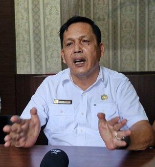 Aparatur Desa Lolos P3K, Mundur