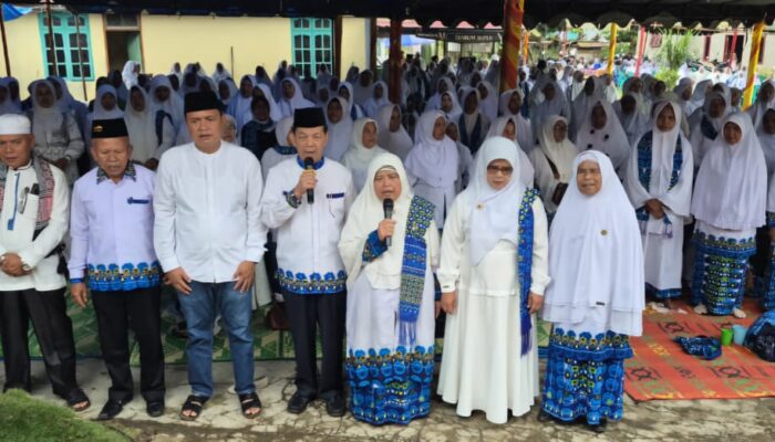 Pendiri BKMT Tapsel Hadiri Pengajian Akbar Dan Maulid Nabi Di Arse