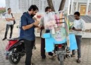 Mualem Santai Nikmati Es Krim, Sindiran Halus Untuk Bobby Nasution