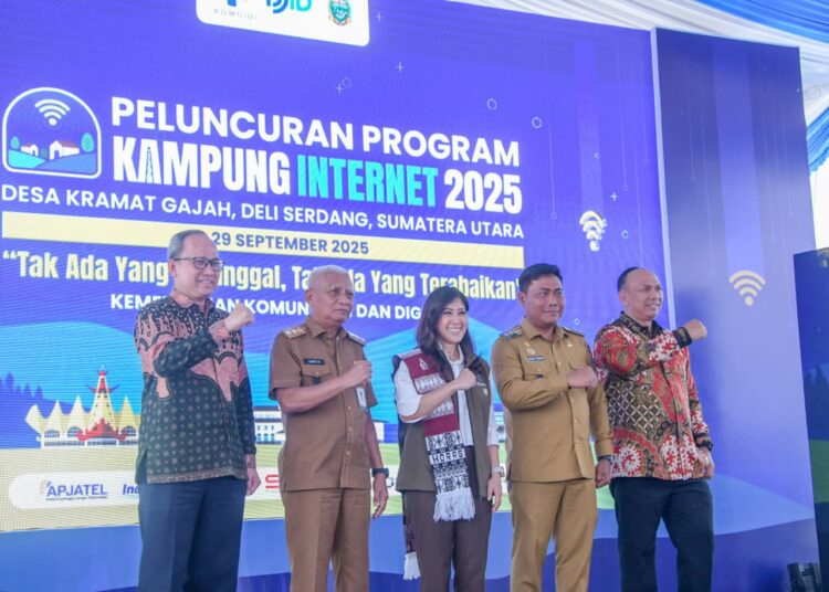 Menteri Komdigi Resmikan Kampung Internet Di Galang
